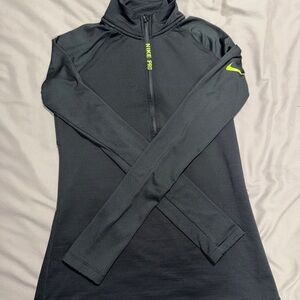 Nike Pro Black Half Zip - XS